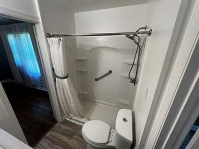 7800 E 86th Street, Kansas City, MO 64138