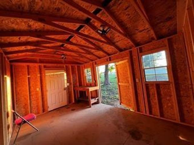 7800 E 86th Street, Kansas City, MO 64138