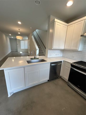 1293 Clifftop Lane, Dallas, TX 75208