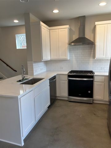 1293 Clifftop Lane, Dallas, TX 75208