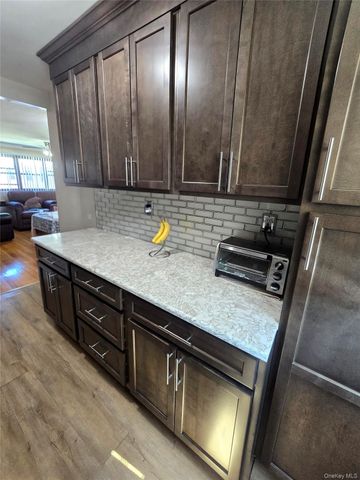 155-35 81st Street 37, Howard Beach, NY 11414