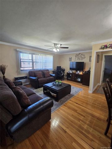 155-35 81st Street 37, Howard Beach, NY 11414