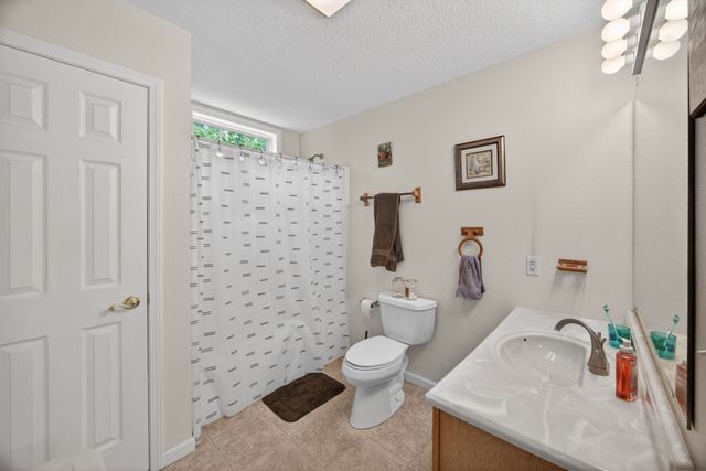 4024 Chica Rd, Crossville, TN 38572