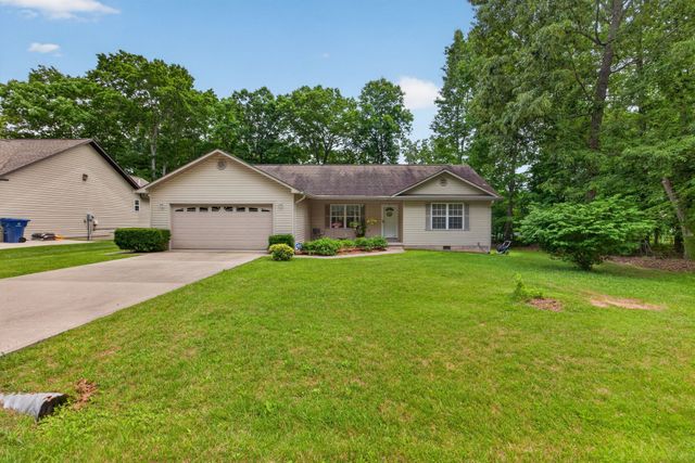 4024 Chica Rd, Crossville, TN 38572