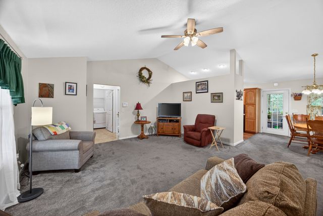 4024 Chica Rd, Crossville, TN 38572