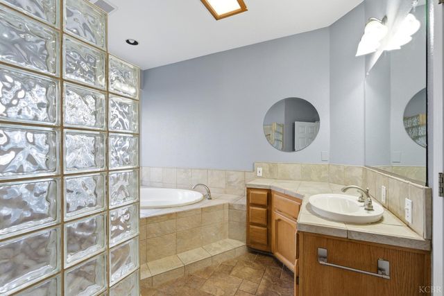 3178 Hickory Court, Hanford, CA 93230