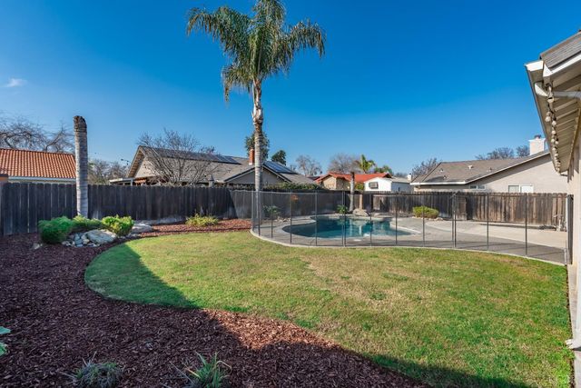 3178 Hickory Court, Hanford, CA 93230