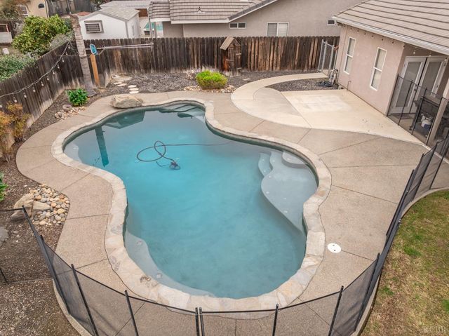 3178 Hickory Court, Hanford, CA 93230
