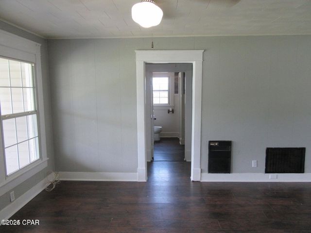 708 S HWY 22A A & B, Parker, FL 32404