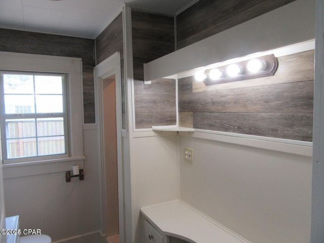 708 S HWY 22A A & B, Parker, FL 32404