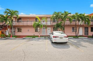 2170 W 60th St 16212, Hialeah, FL 33016