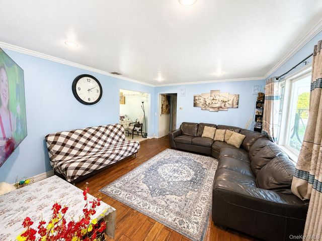 431 Blue Point Road, Farmingville, NY 11738