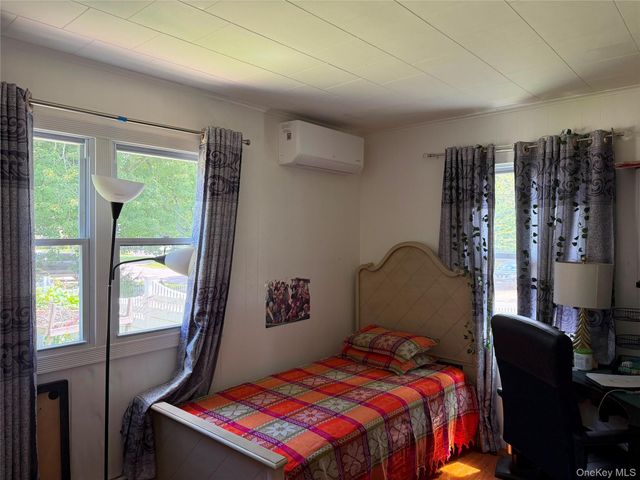 431 Blue Point Road, Farmingville, NY 11738