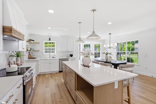 10 Haley Court, Greenville, SC 29607