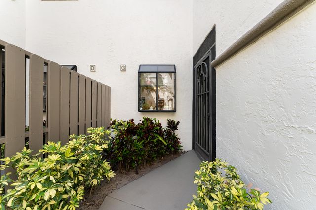 5226 Europa Drive G, Boynton Beach, FL 33437