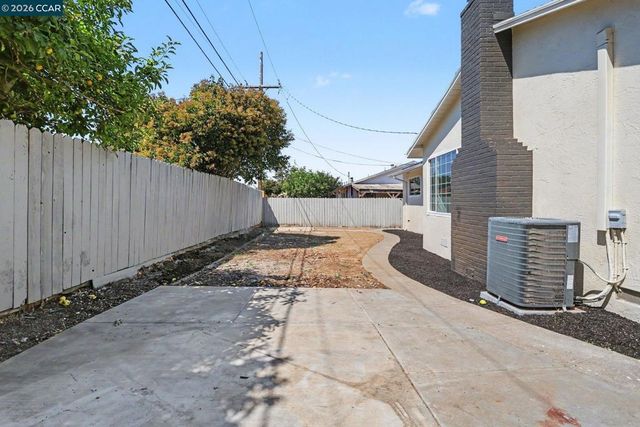333 Lamont Ct, Vallejo, CA 94591