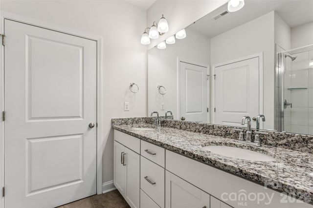 4398 Bronze Boulevard, Sherrills Ford, NC 28673