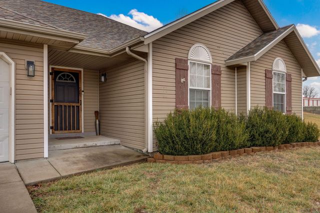 200 Vanilla Bean Road, Sparta, MO 65753