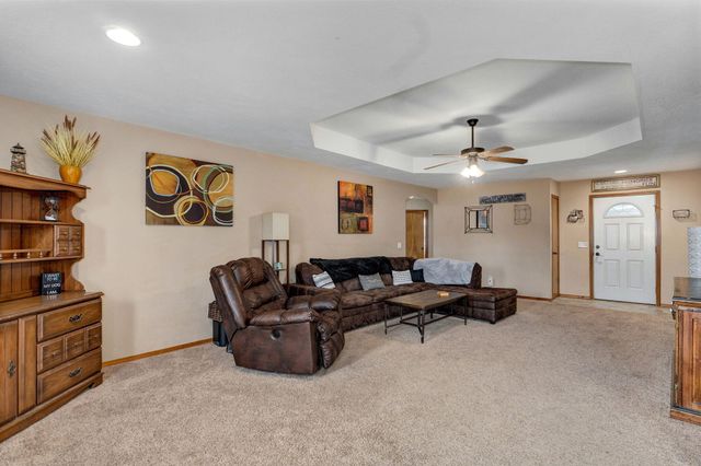 200 Vanilla Bean Road, Sparta, MO 65753