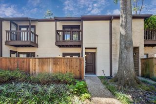 11711 Memorial Drive 55, Houston, TX 77024