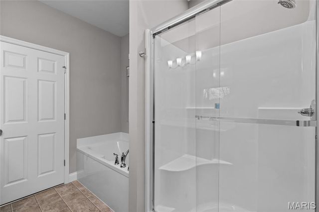 232 Mason Glen Drive, Lake St Louis, MO 63367