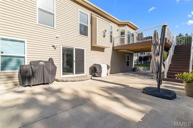 232 Mason Glen Drive, Lake St Louis, MO 63367