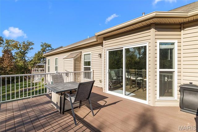 232 Mason Glen Drive, Lake St Louis, MO 63367