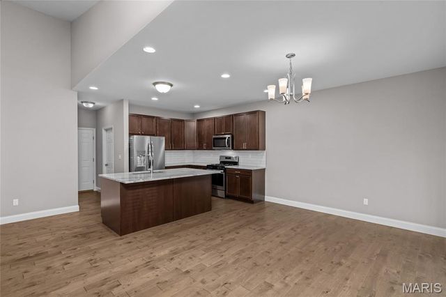 232 Mason Glen Drive, Lake St Louis, MO 63367