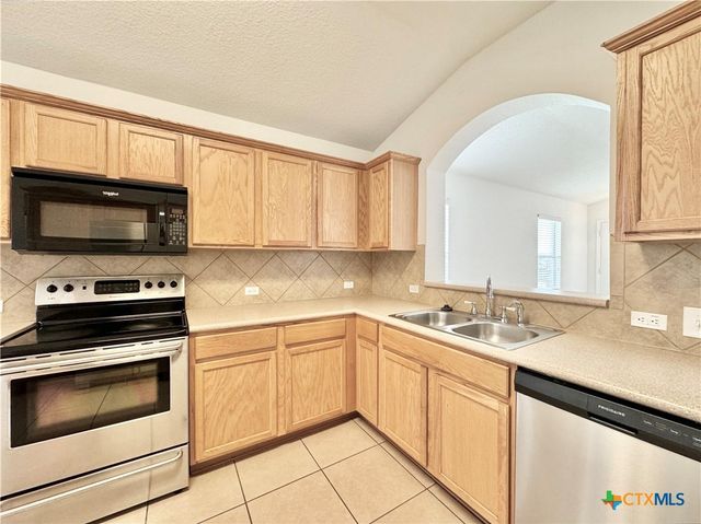 1015 Aiken Drive, Leander, TX 78641