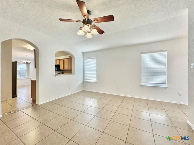 1015 Aiken Drive, Leander, TX 78641