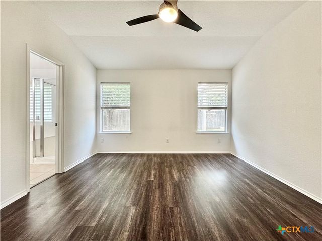 1015 Aiken Drive, Leander, TX 78641