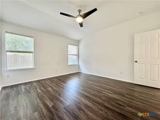 1015 Aiken Drive, Leander, TX 78641