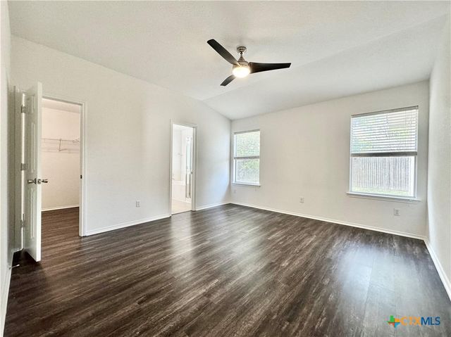 1015 Aiken Drive, Leander, TX 78641