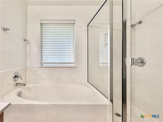 1015 Aiken Drive, Leander, TX 78641