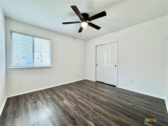 1015 Aiken Drive, Leander, TX 78641