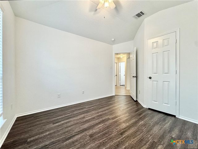 1015 Aiken Drive, Leander, TX 78641