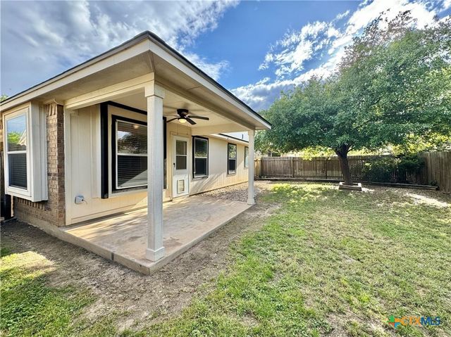 1015 Aiken Drive, Leander, TX 78641