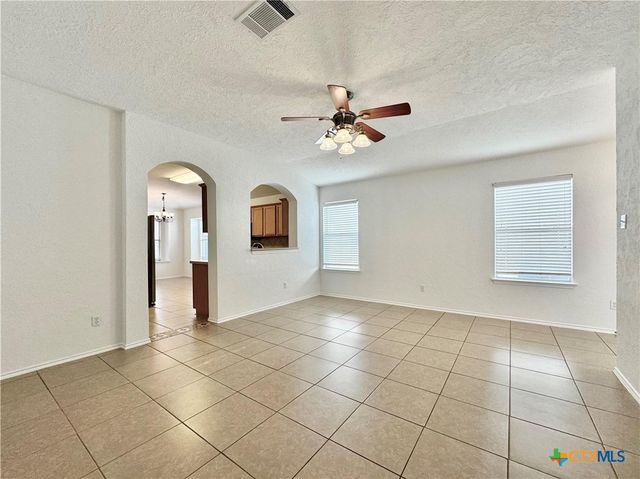 1015 Aiken Drive, Leander, TX 78641
