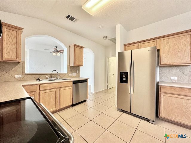 1015 Aiken Drive, Leander, TX 78641