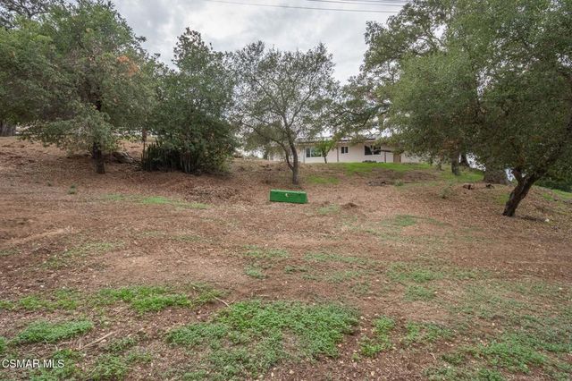 130 Chisholm Trail, Newbury Park, CA 91320