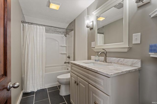 310 N Sunnyside Street, South Bend, IN 46615