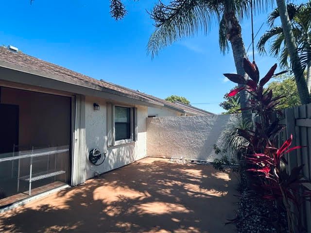 3054 S Oakland Forest Drive 2206, Oakland Park, FL 33309