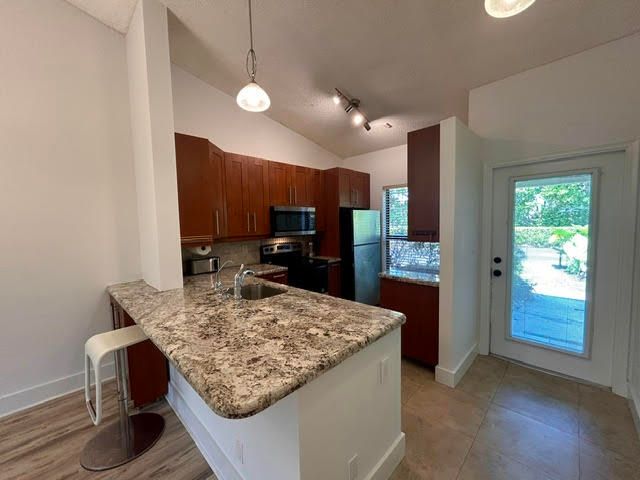 3054 S Oakland Forest Drive 2206, Oakland Park, FL 33309