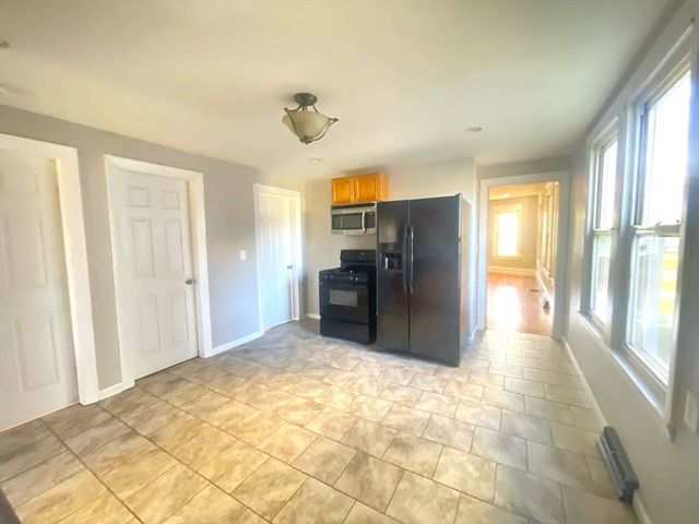 57 Saratoga Ave 1, Chicopee, MA 01013