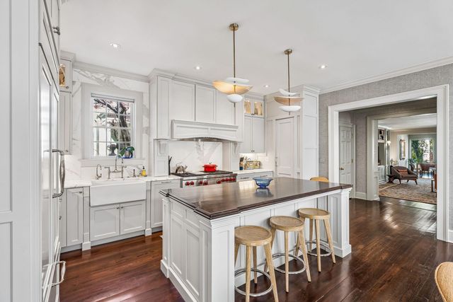 60 Church Street, Charleston, SC 29401