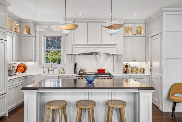 60 Church Street, Charleston, SC 29401