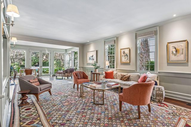 60 Church Street, Charleston, SC 29401