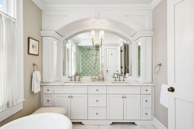 60 Church Street, Charleston, SC 29401