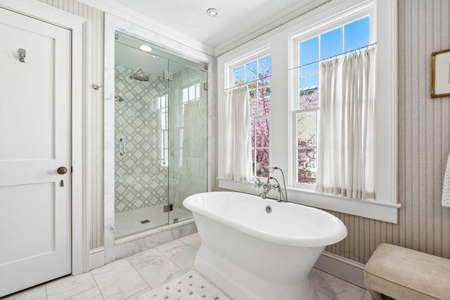 60 Church Street, Charleston, SC 29401