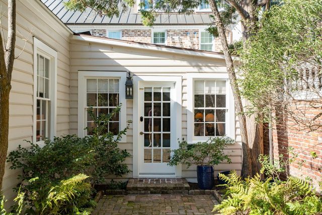 60 Church Street, Charleston, SC 29401